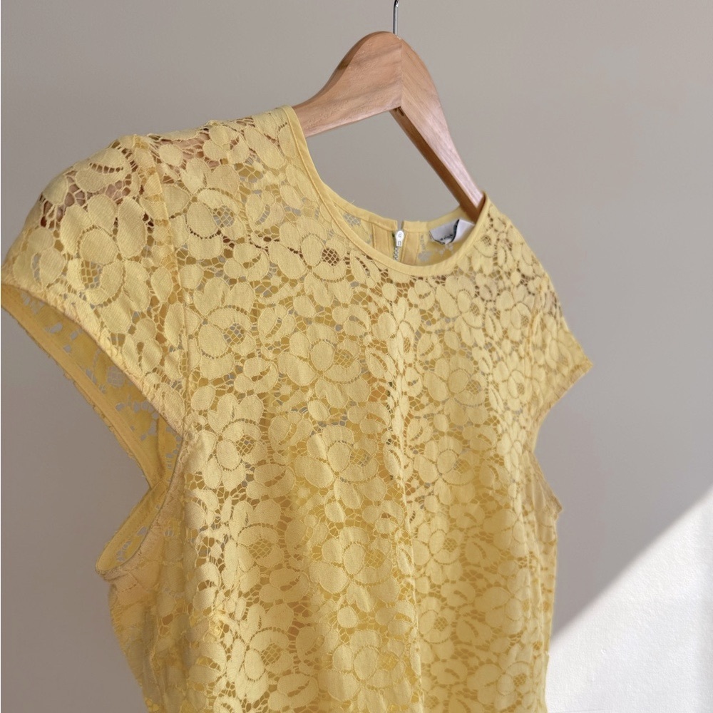 Liz Claiborne Floral Embroidered Blouse